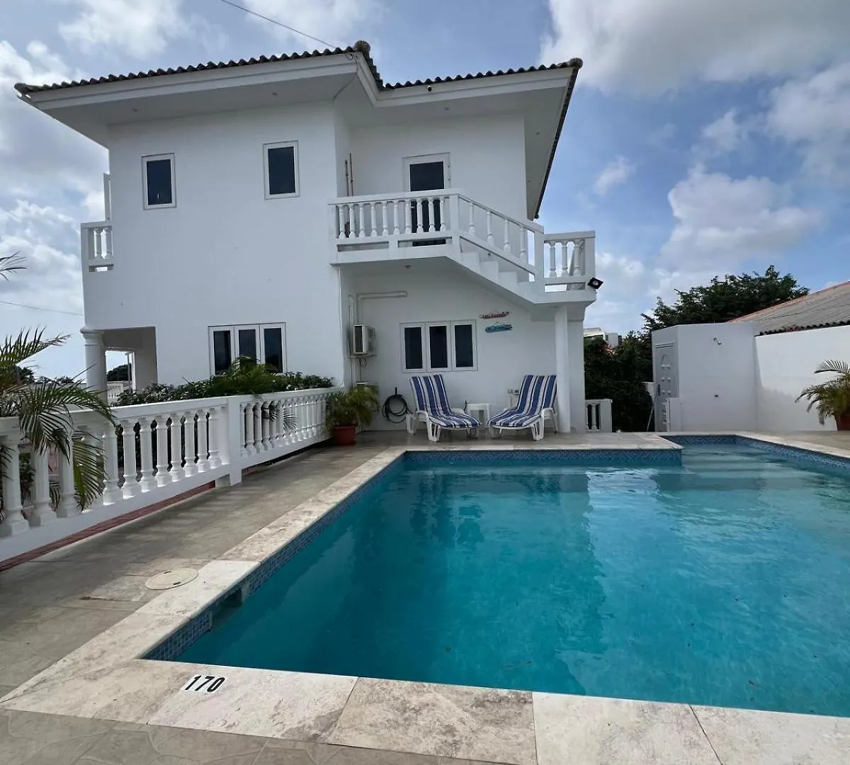 וילמסטאד Divine Villa