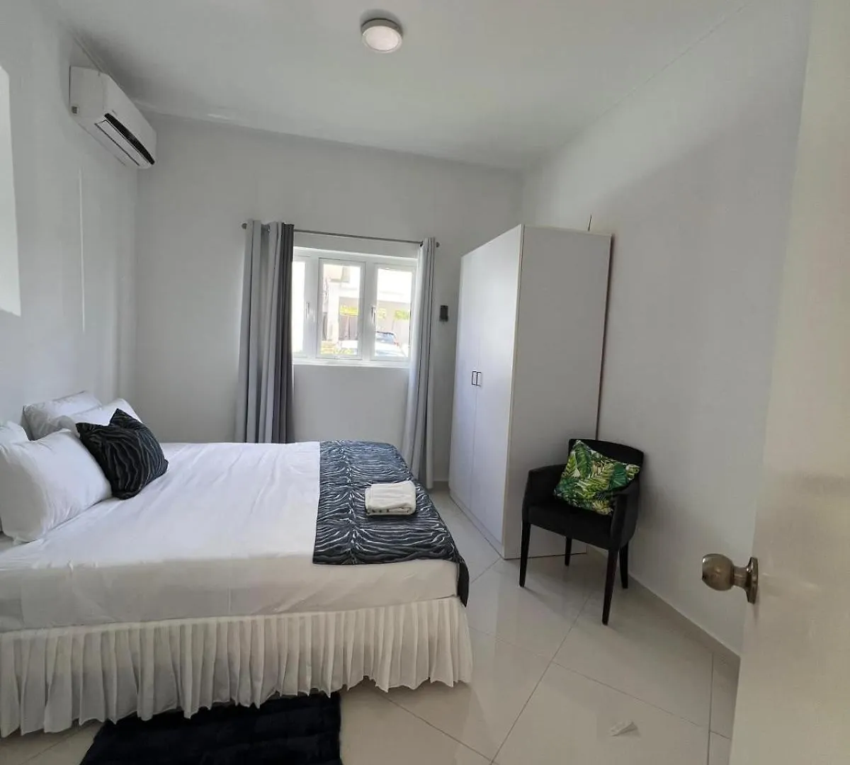 בית נופש וילמסטאד Divine Villa קוראסאו